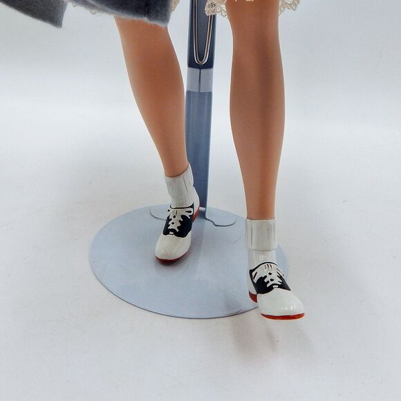 The Ashton-Drake Galleries 1991 Peggy Sue 1950’s Porcelain Doll E Knowles - Picture 10 of 10